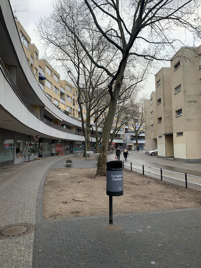 Dr. Sebastian Kloss | HNO-Arzt - Berlin 1 AF1QipN23dE7LVNt3kAwR DBYYRxZoaBph7SC1jwZ ghw408 h544 k no