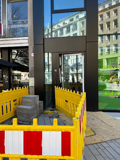 AF1QipOPgp2MbEdOHwLCASQE9qkqRo9Ulg8T4 o3EVtXw408 h544 k no