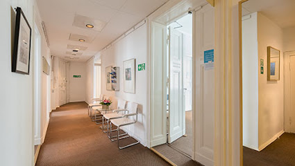 HNO Arzt Dr. med. Kai Müller - Berlin 1 AF1QipMtWeaPRx1P706c9338ScWBWswl0l3kbWzWpLyUw425 h240 k no